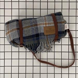 Pendleton Throw and Carrier